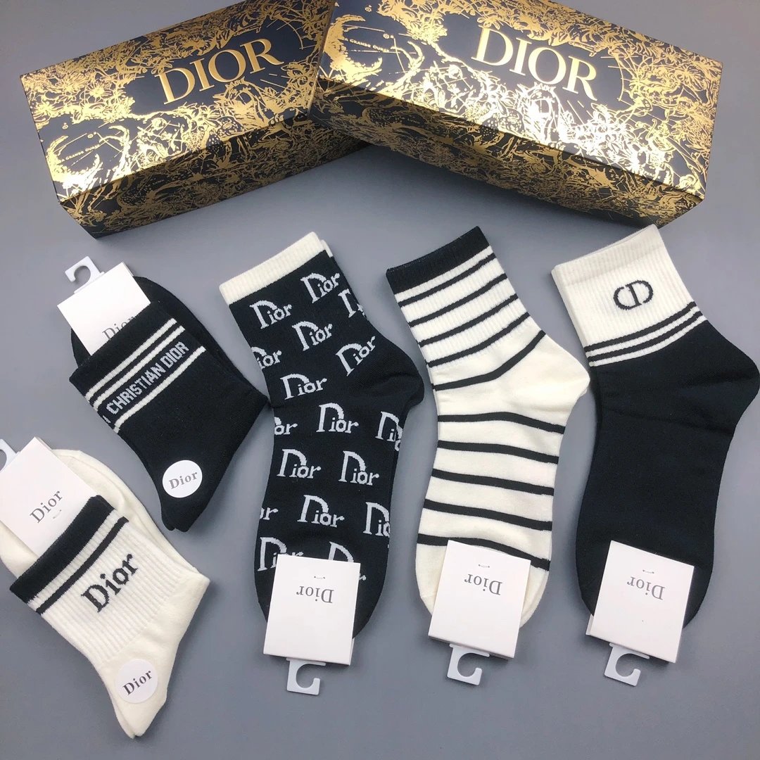 DIO SOCKS (1) 3