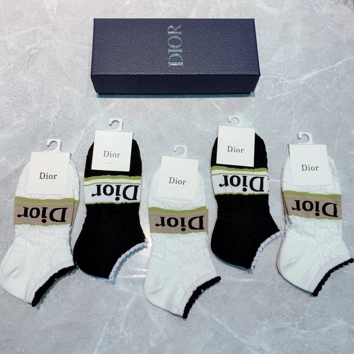 DIO SOCKS (1) 6