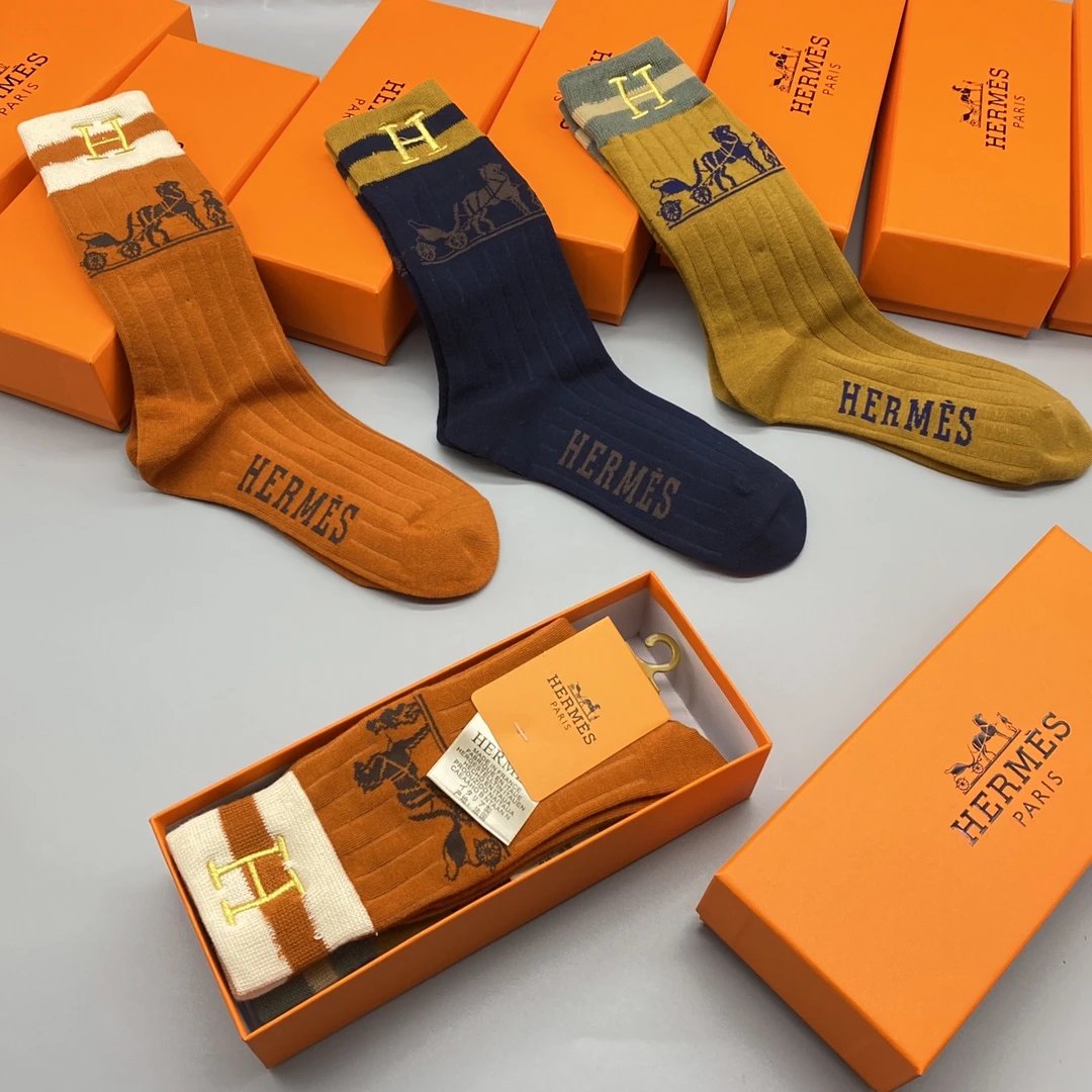 HERM SOCKS (1) 9