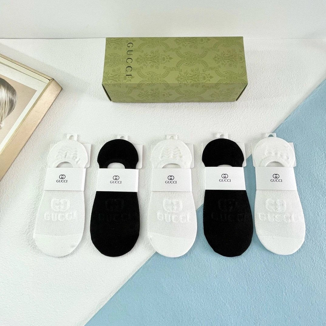 GUC SOCKS (1) 4